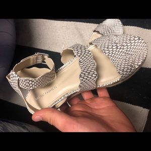 Marc Fisher Flip Flops